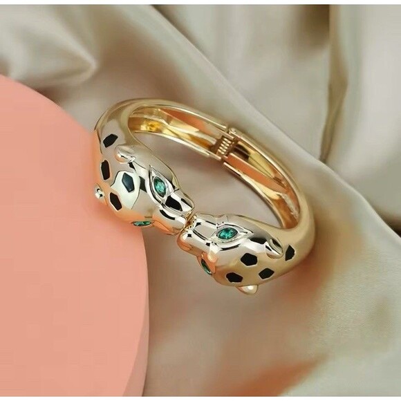 Designer Inspired Statement Leopard Enamel Cuff Bangle Black Gold Tone Green - Picture 5 of 9